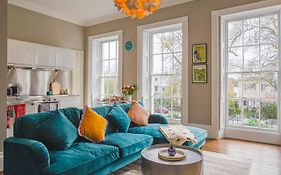Stylish Grade II Listed Apartment: The London
